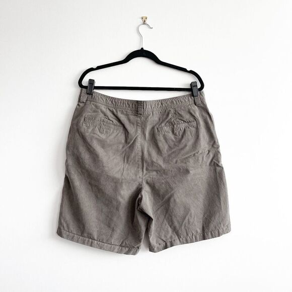 Tommy Bahama Mens Flat Front Shorts Casual Mid Length Army Green Size 36 - Picture 2 of 8